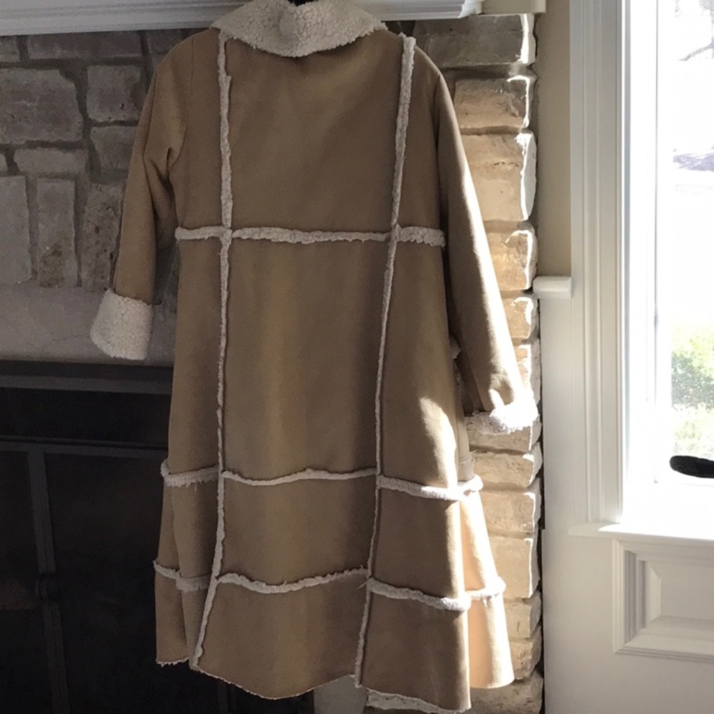 Women's Tan handmade Cuddly coat Made In Usa - Picture 2 of 9